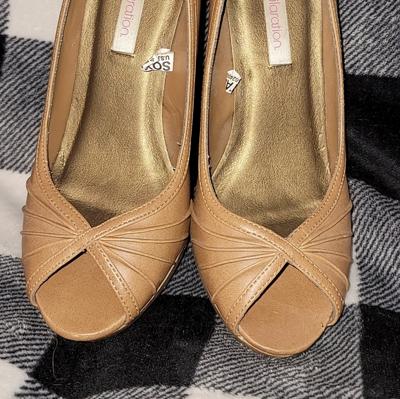 Womens xhiliration heels shoes in tan with open toe size 8.5 - Picture 3 of 8